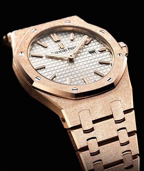 audemars piguet royal oak frosted gold quartz|audemars piguet royal oak precio.